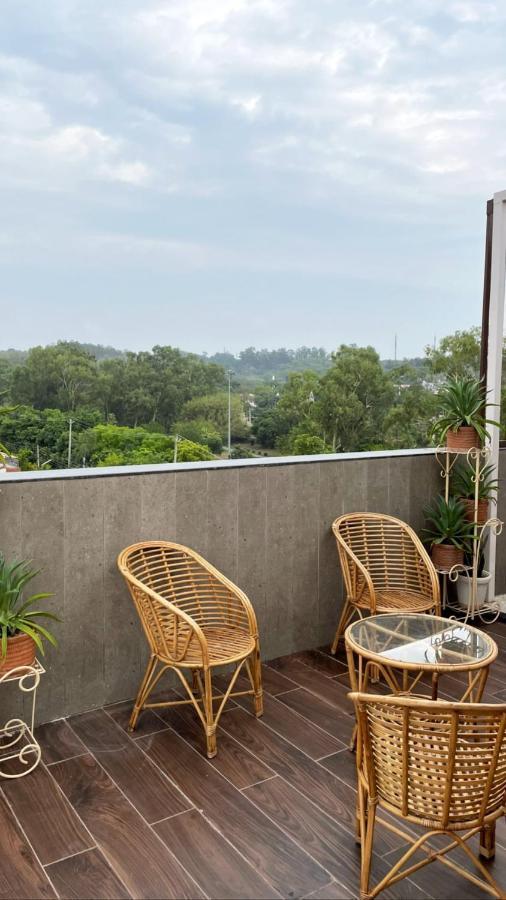 Apartmán Elysian At Zion Panchkula Exteriér fotografie